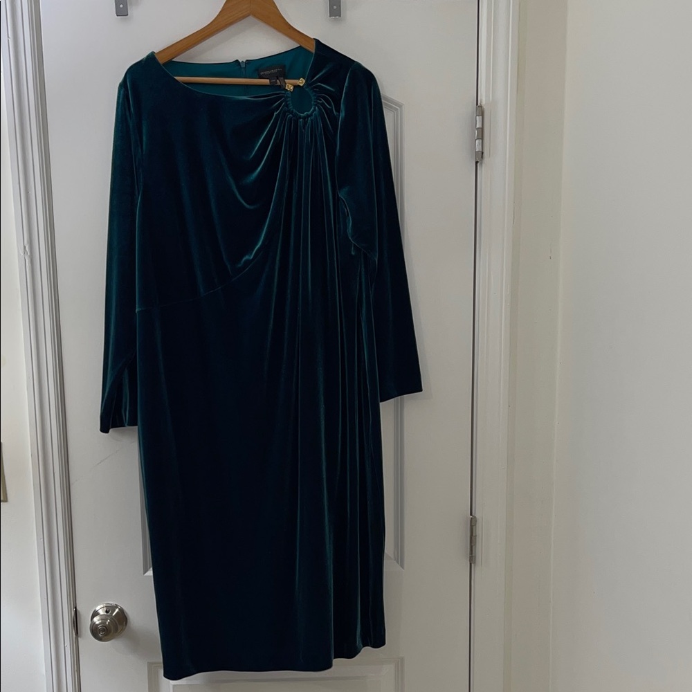 Donna Karan Green Long Sleeve Dress